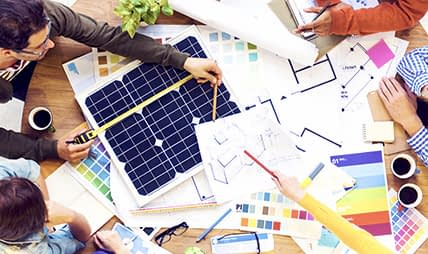 Ведущий дизайнер интерьеров