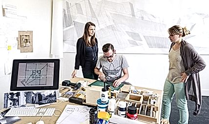 Дизайнер интерьеров