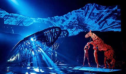 Художник-постановщик (сценограф) театра